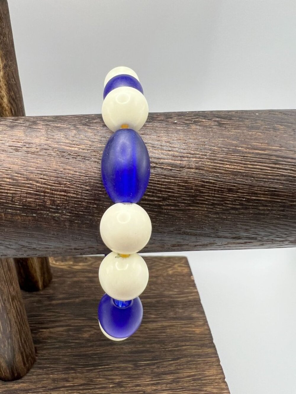 Handmade Stretch Blue & White Glass Bead Bracelet